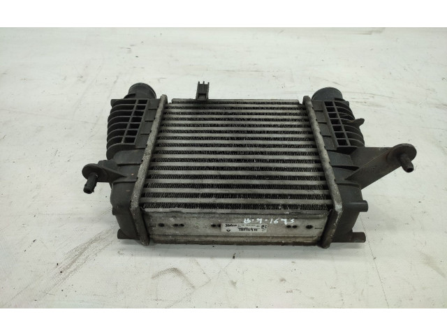 Интеркулер  880590XC   Renault Clio III 