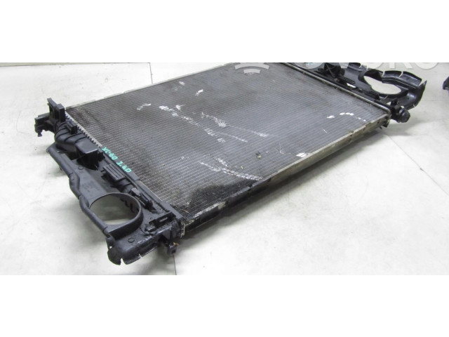 Радиатор охлаждающей жидкости    Volvo XC60  