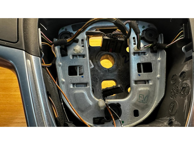 Руль Opel Meriva B  2010-2016 года 13412202      