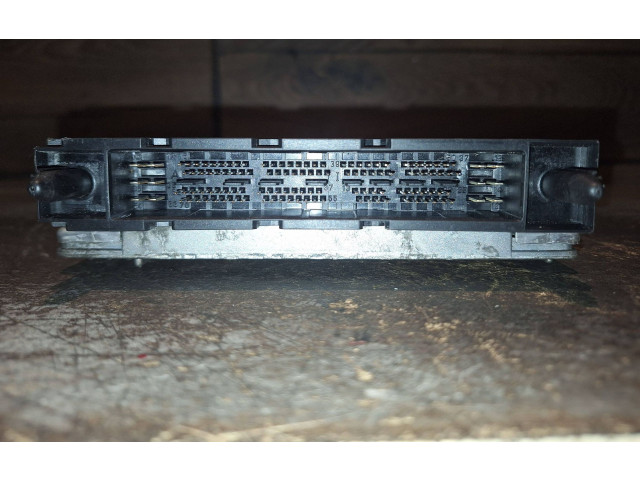 Блок управления двигателя 30637733A, 0281011078 Volvo V70