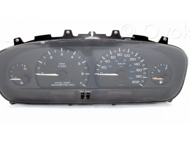 Přístrojová deska  Chrysler Voyager 1998 04685517  