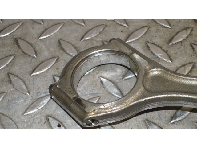 Поршень EE20Z Subaru Outback