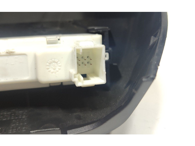 Дисплей 50513905 Alfa Romeo Giulietta