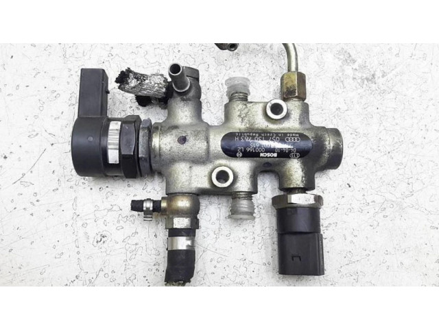 Vstřikovací lišta 057130763H, F00R101615   Audi A8 S8 D3 4E  pro naftový motor 4.0  