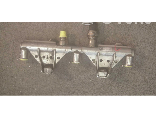 Vstřikovací lišta 9A111086031   Porsche Cayman 981    A122 