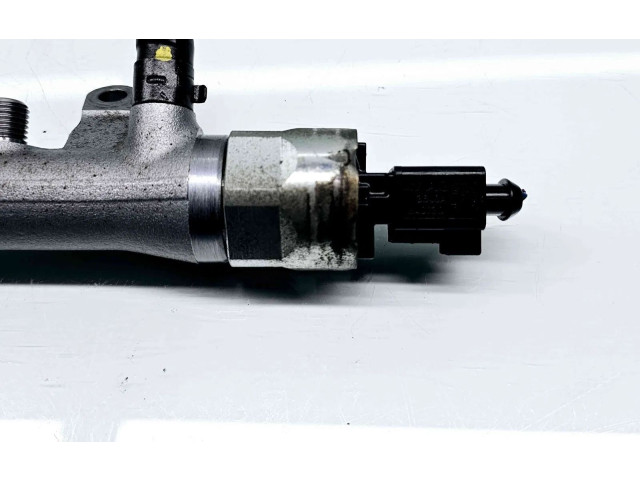 Топливная рампа 03L130089B Audi A1