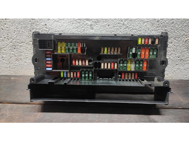 Блок предохранителей 9234421, 217033442E   BMW 5 F10 F11    
