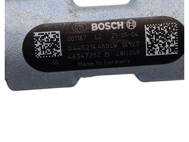 Топливная рампа 46347252, 46346020 Jeep Renegade