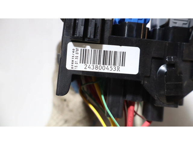   Pojistková skříňka    Renault Megane IV 2020