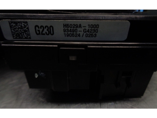 Подушка безопасности водителя 93490G4230   KIA Xceed