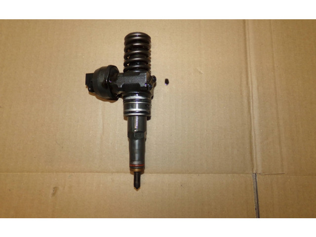 Форсунка 036130073AG    Skoda Octavia Mk1 (1U)   