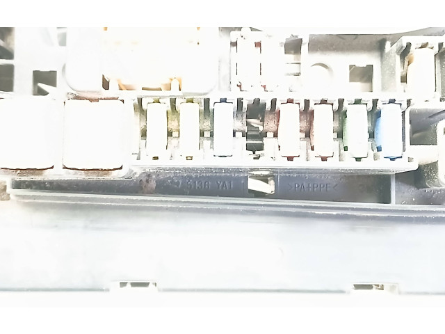 Блок предохранителей  5136YA1   Toyota Corolla Verso AR10    