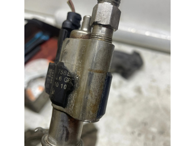 Vstřikovač 7585261 BMW 3 E90 E91 pro benzínový motor 3.0 N54b30a