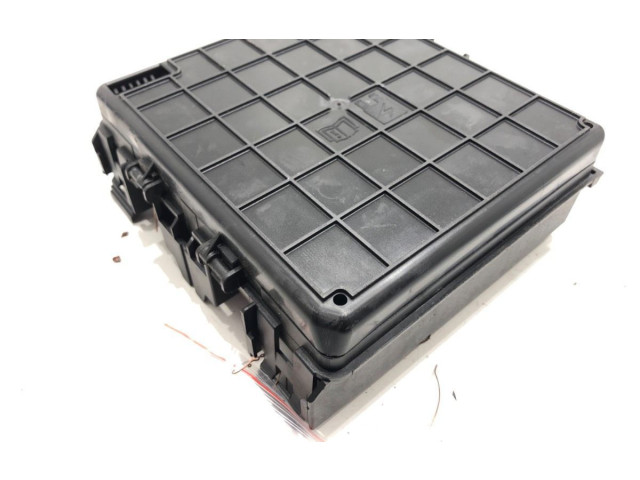 Блок предохранителей  JX6T-14D068-BE   Ford Focus    