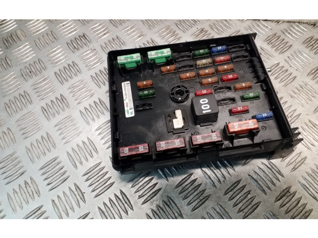 Pojistková skříňka 3C0937125A, 1K0937132F Volkswagen Tiguan 2013