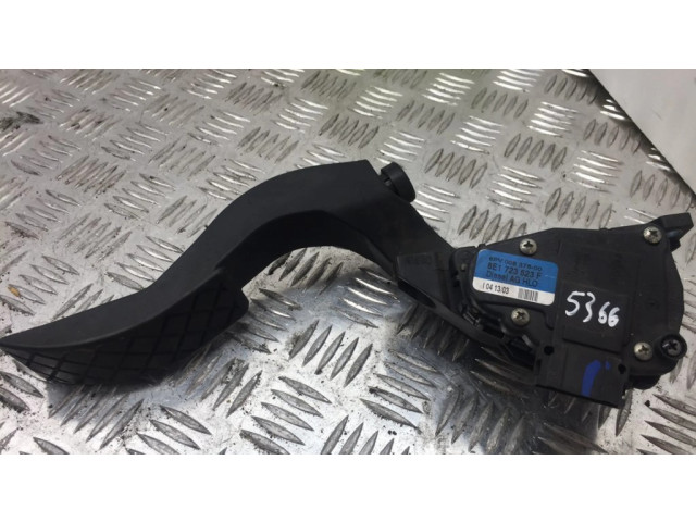 Педаль акселератора