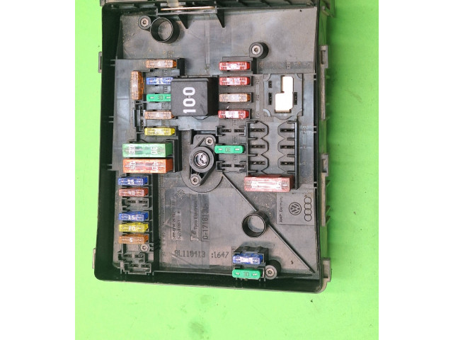   Pojistková skříňka 1k0937629   Volkswagen Caddy 2013