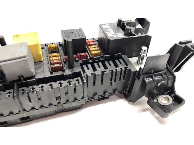 Pojistková skříňka 2465400340 Mercedes-Benz A W176 2013