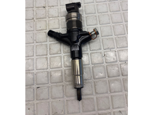 Форсунка 16613AA030 Subaru XV I