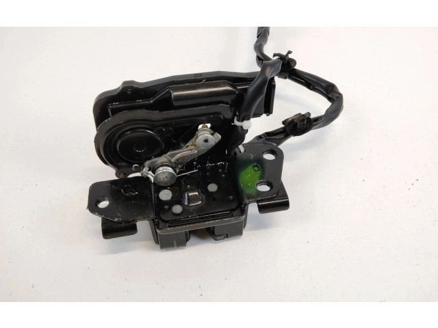 Zámek zadních dveří    Lexus CT 200H 2011