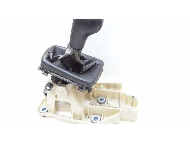 Механизм переключения передач (кулиса) (в салоне)