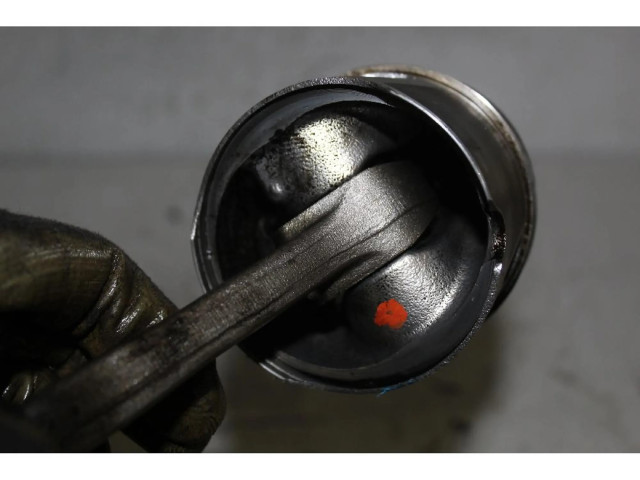 Поршень с шатуном 55280444 Alfa Romeo Giulietta