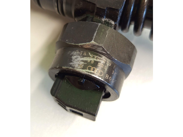 Форсунка 038130073F Audi A6 S6 C5 4B AYM