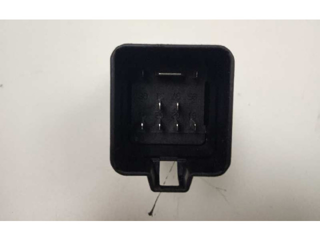 Блок предохранителей    Honda HR-V    