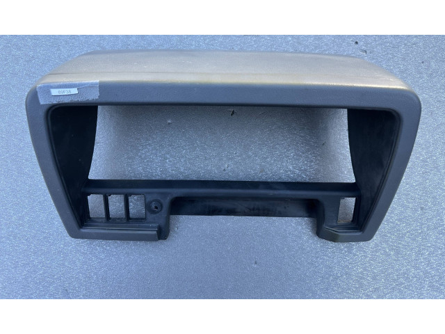 Přístrojová deska Nissan Patrol Y60 1989 6824001J01