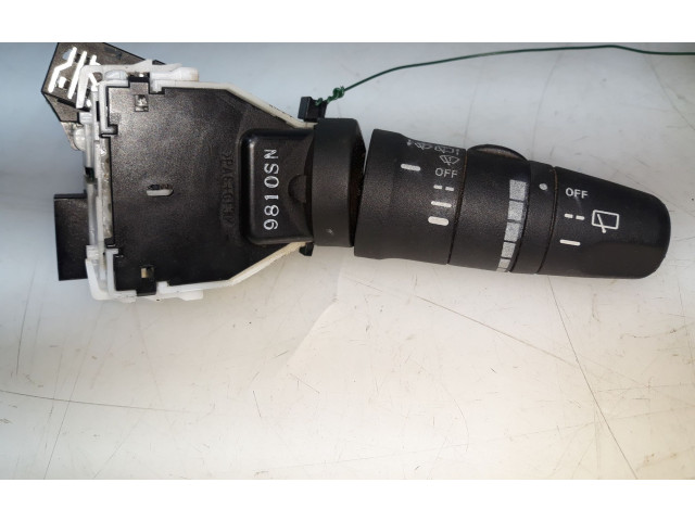 Включатель стеклоочистителей