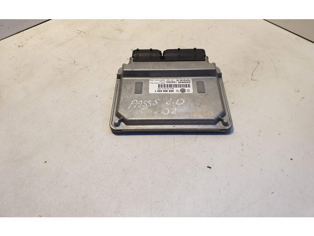 Řídící jednotka 06B906033T, 5WP4010805 Volkswagen PASSAT B5 1998