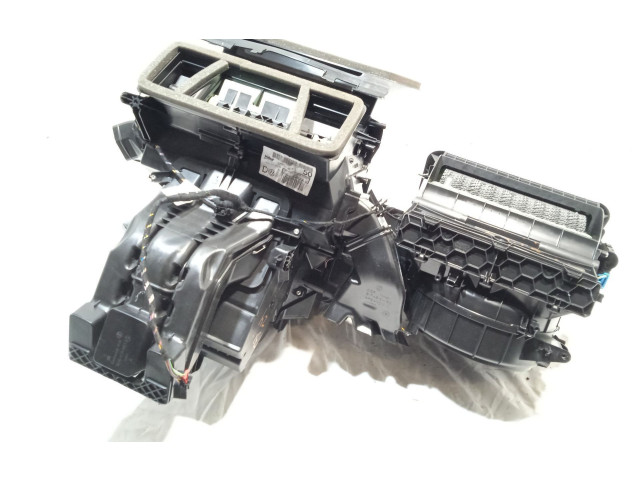 Блок управления климат-контролем 5Q1820353L Volkswagen Caddy