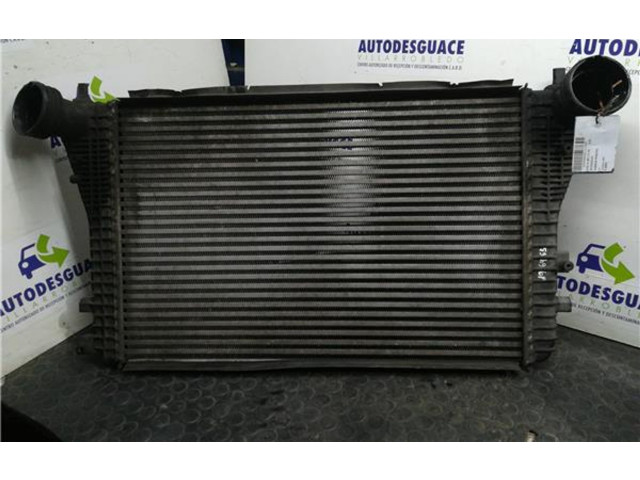 Интеркулер  1K0145803A   Audi A3 S3 8L 