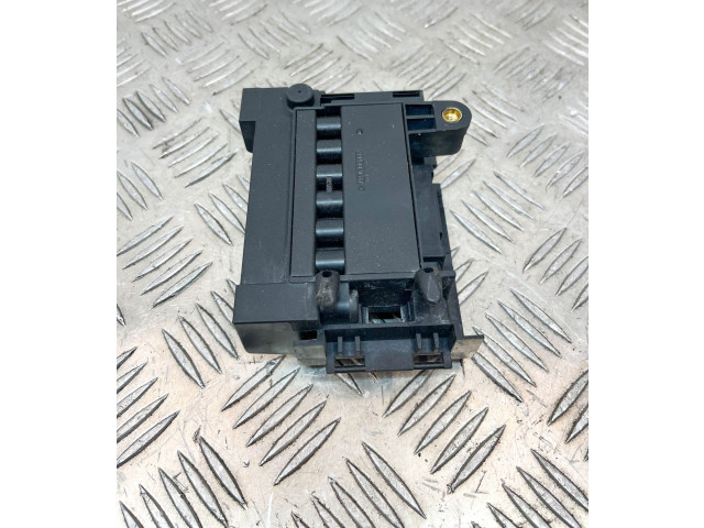 Pojistková skříňka A1295400450, 1295400450 Mercedes-Benz SL R129 1992