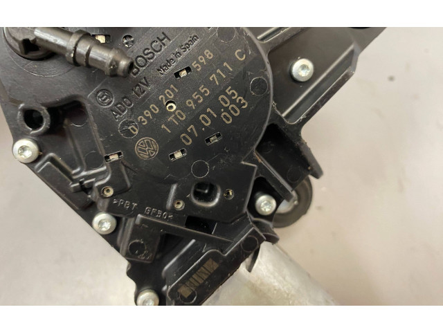 Моторчик заднего дворника 1T0955711C, 0390201598 Volkswagen Touran I