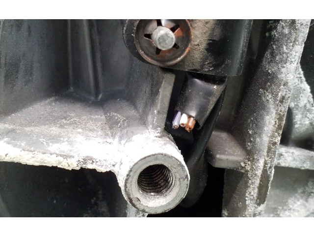 Zpětné zrcátko Volkswagen Caddy 2006 2K5857508AE