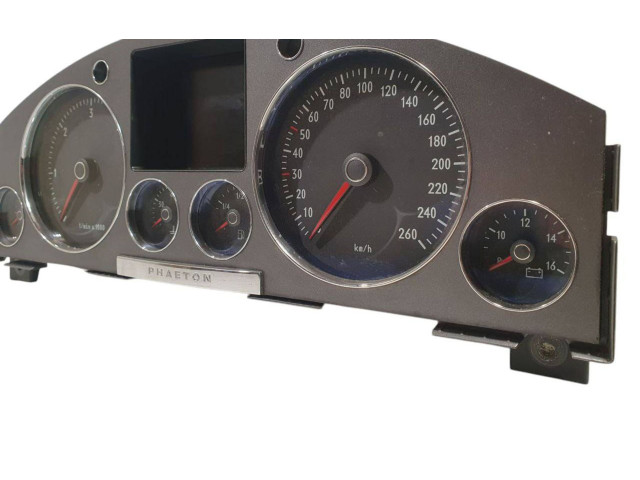 Панель приборов 3D0920982H   Volkswagen Phaeton       