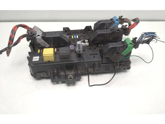 Pojistková skříňka 13220831, 13171831 Opel Zafira B 2006