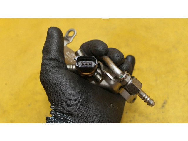 Vstřikovací lišta 07L127503H Audi A6 S6 C6 4F