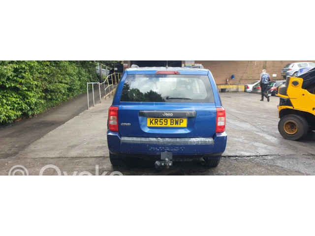 Блок предохранителей P68028007AD   Jeep Patriot    