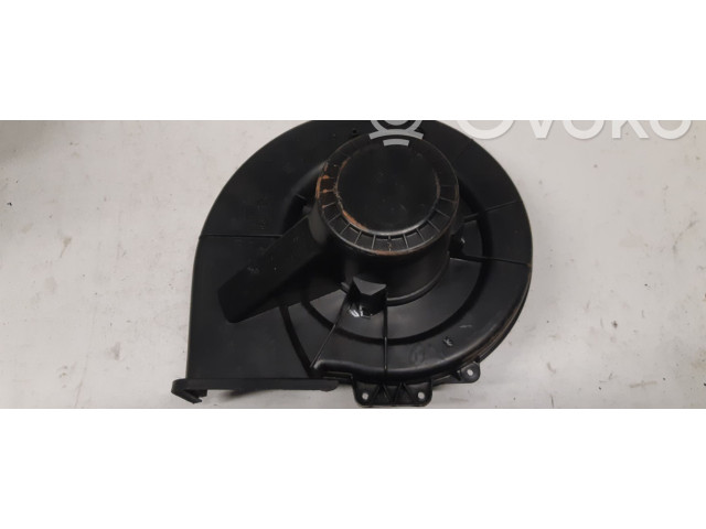 Вентилятор печки 6Q2820015C Audi A2