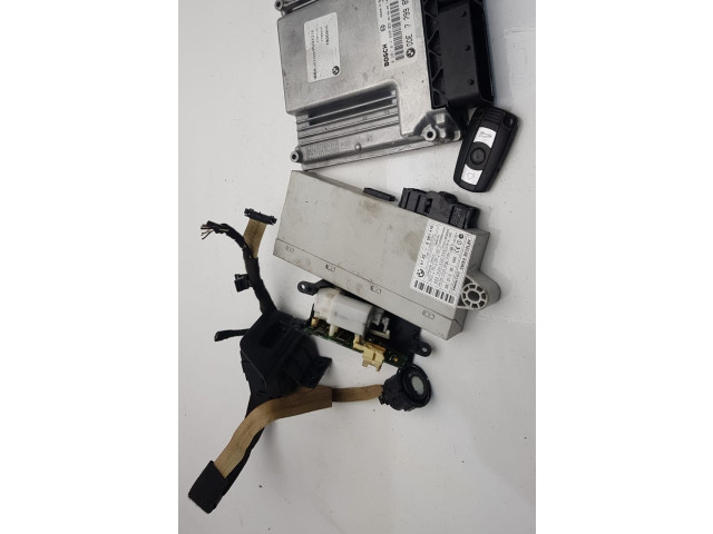 Řídící jednotka BMW 1 E81 E87 2005