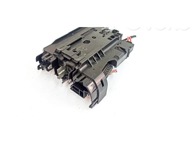 Pojistková skříňka A2045403850, A2045403850001 Mercedes-Benz C W204 2008