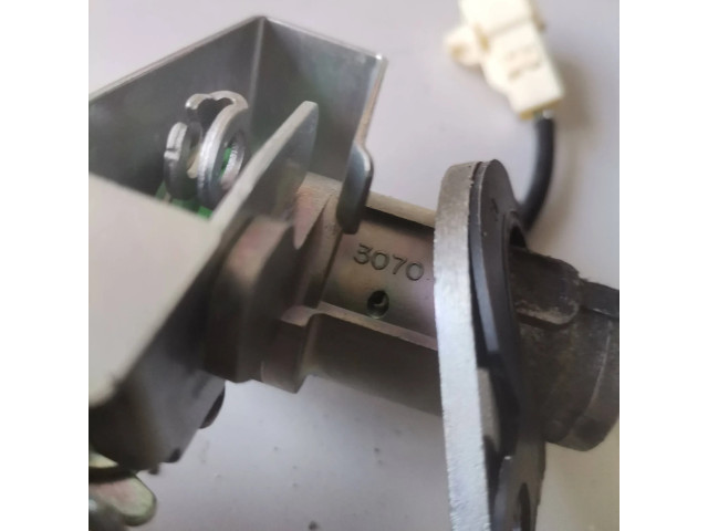 Zámek zadních dveří 3070   Lexus IS 220D-250-350 2010