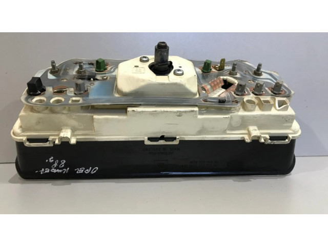 Панель приборов 93154697SJ, 93154237 Opel Kadett E