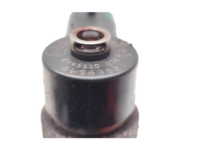 Форсунка 0445110078, 8658352    Volvo V70  D5244T;D5244T2;D5244T5 