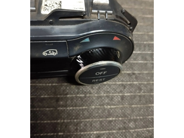 Блок управления впрыском A0919005101, 5HB01250301 Infiniti QX30