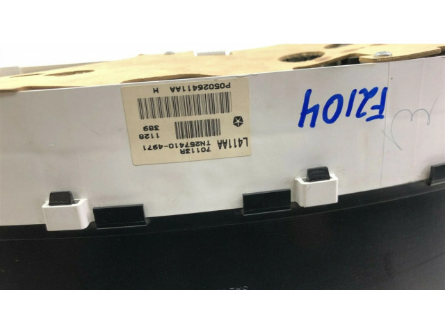 Přístrojová deska Chrysler 300M 1999 P05026411AA, F2104