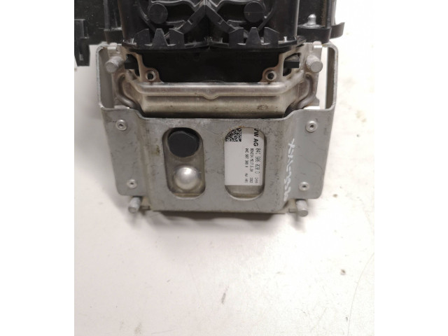 Řídící jednotka 04C907309A, 04C906020D   Volkswagen Caddy 2020