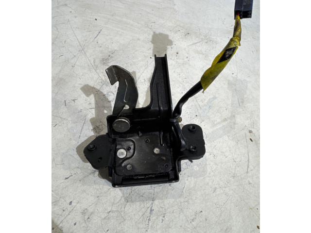 Zámek zadních dveří    Toyota Yaris 2007